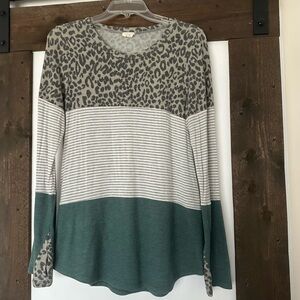 Tunic top size small maternity scrub